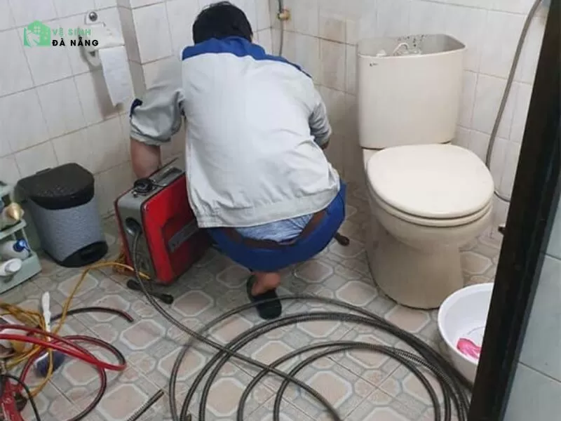Dịch vụ thông cống nghẹt giá rẻ Đà Nẵng